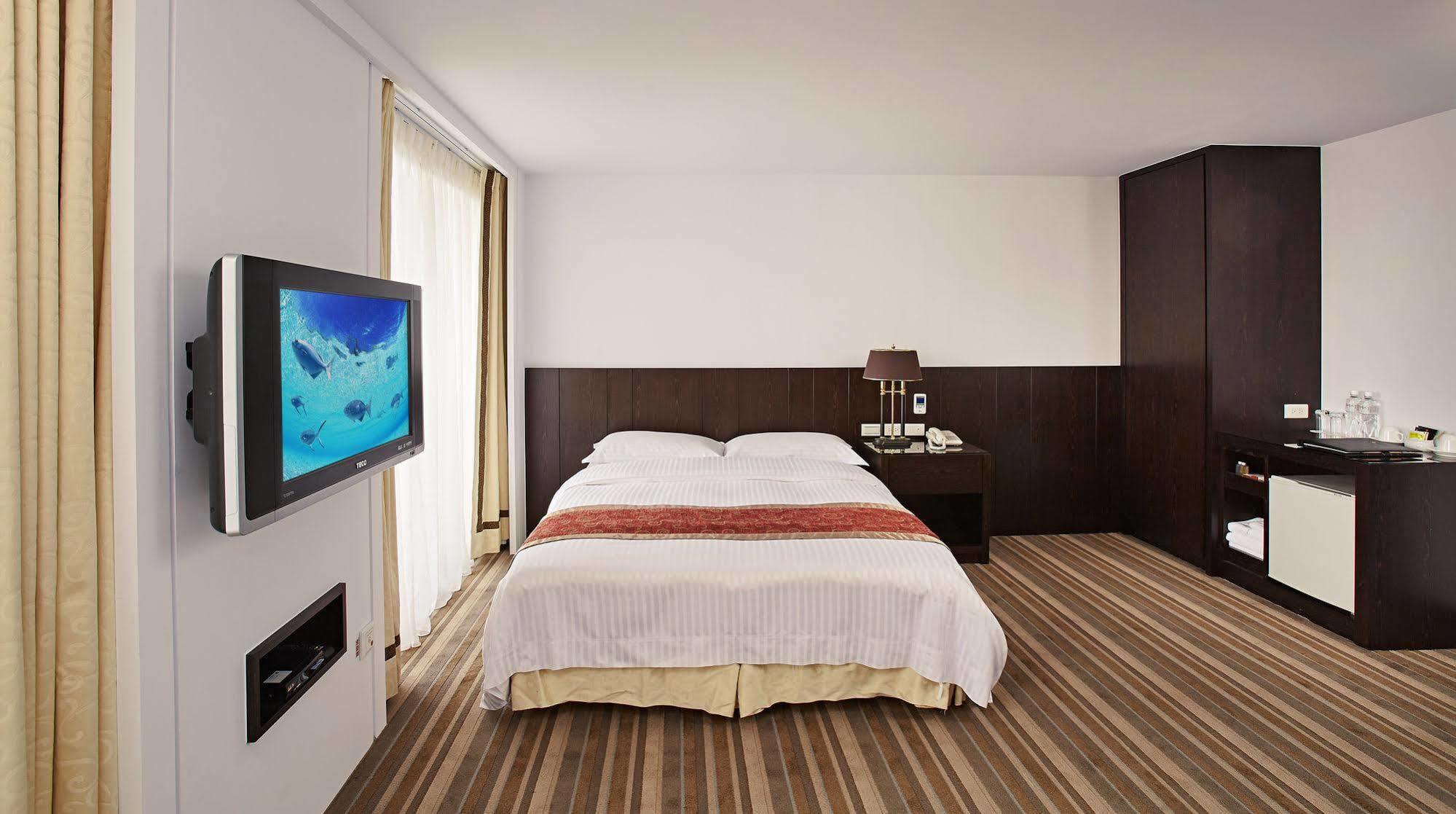 天下南隅 Provintia Hotel Tainan Exterior foto